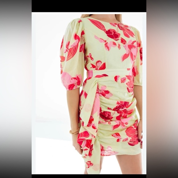 NWT J. Marie The Alara Puff Sleeve Ruched Dress 
size Medium - Picture 2 of 12